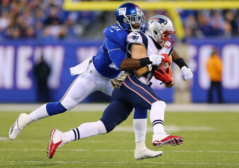 Julian Edelman (11) eludes Giants safety Landon Collins (21) during Patriots win over the Giants.